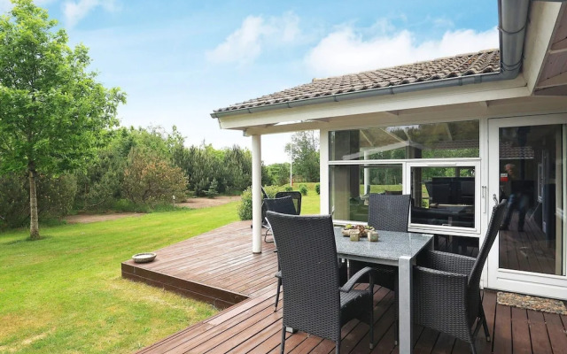 9 Person Holiday Home in Jerup