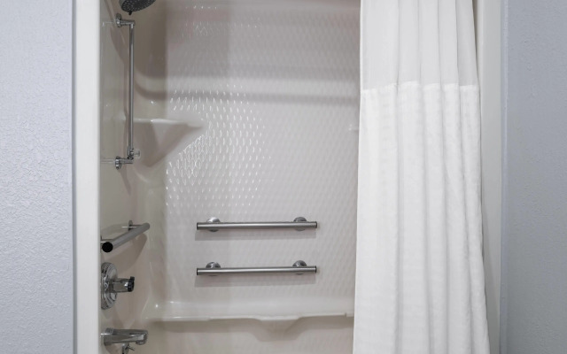 AmericInn by Wyndham Urbana/Champaign University Area