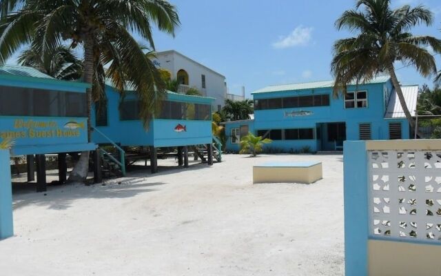 Lorraine's Guest House