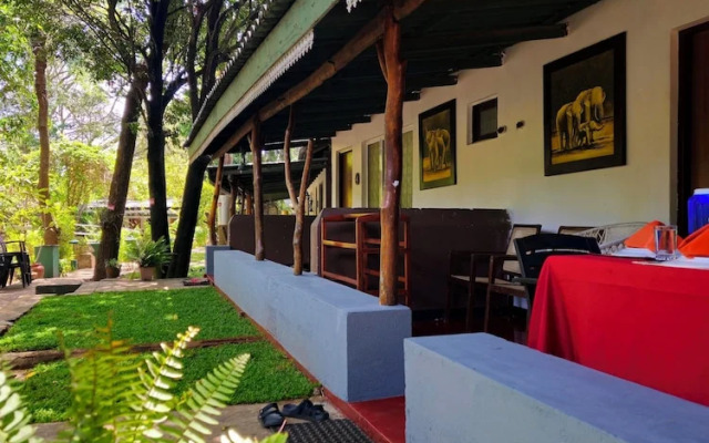 Udawalawe Safari VIllage By Plateeno