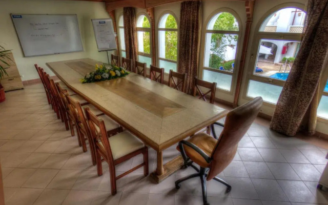 Camel Dive Club & Hotel