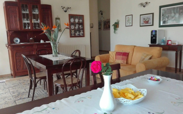 Casa Fiorita Bed & Breakfast
