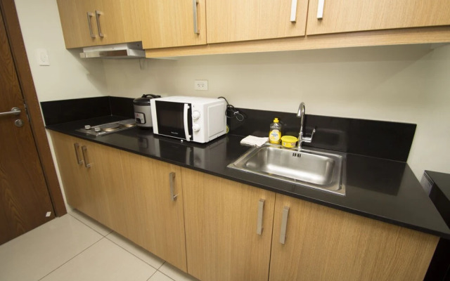 Withus Condotel at Shell Residences
