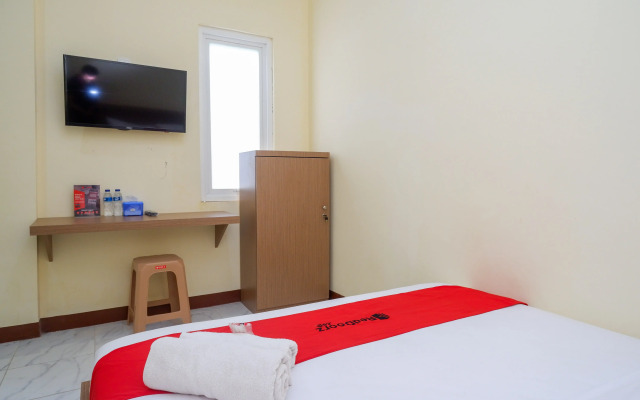 Reddoorz Near Siliwangi Semarang