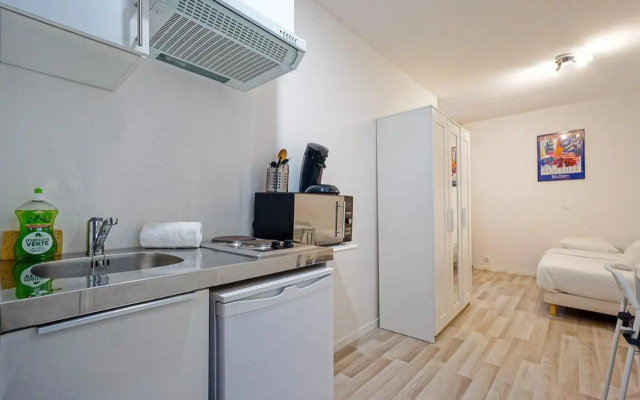 Beautiful bright studio near Montparnasse