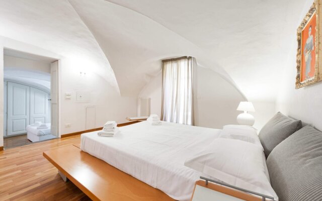 Short-let Florence Pontevecchio Suite