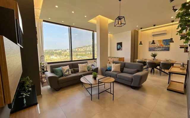 Vista 2-Bedroom Apartment in Batroun