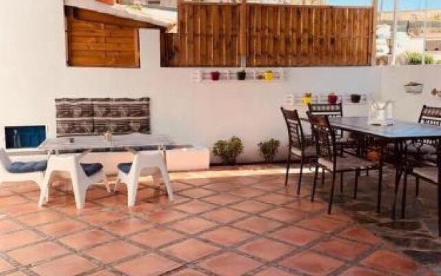 Endless Summer Hostel - Adults Only