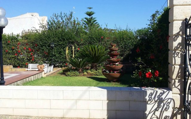 Apartment With 3 Bedrooms in Fontane Bianche, With Wonderful sea View, Enclosed Garden and Wifi - 100 m From the Beach