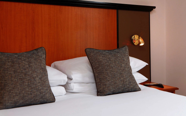 Best Western Corona
