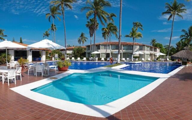 Cabo Blanco Hotel & Marina