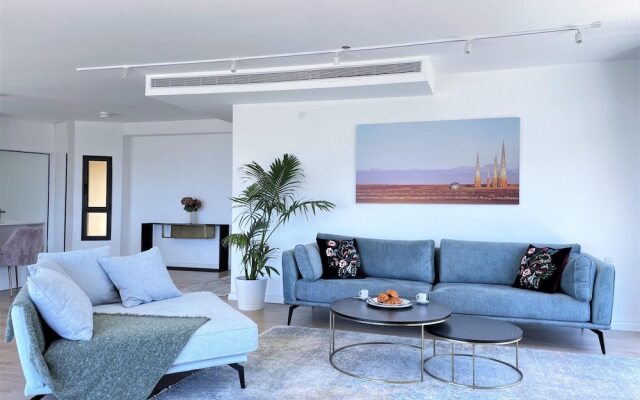 TEL Aviv - Sea Front Penthouse - 1604