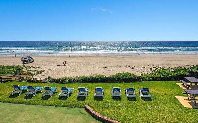 Breakers North Absolute Beachfront Apartments