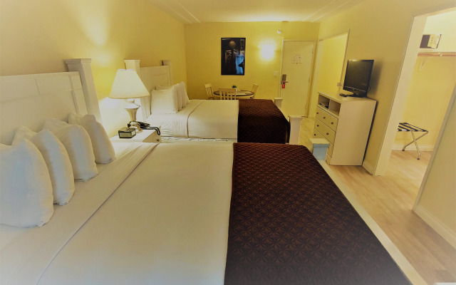 Hollywood Celebrity Hotel