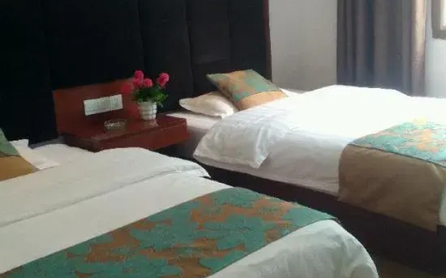 Yifeng Materials Hotel
