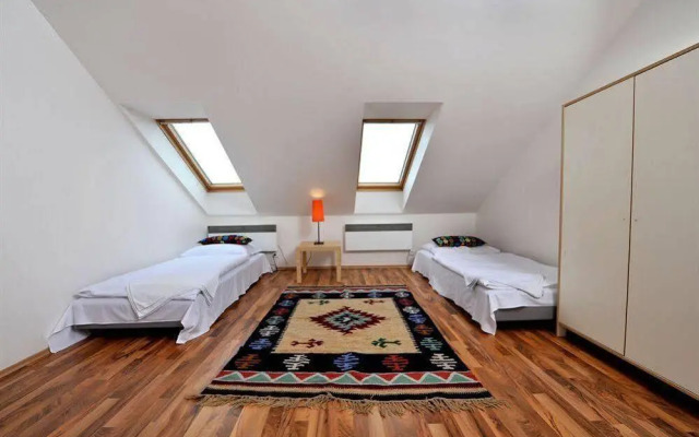 Euro Guesthouse