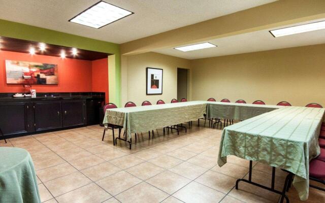 Quality Inn Airport East