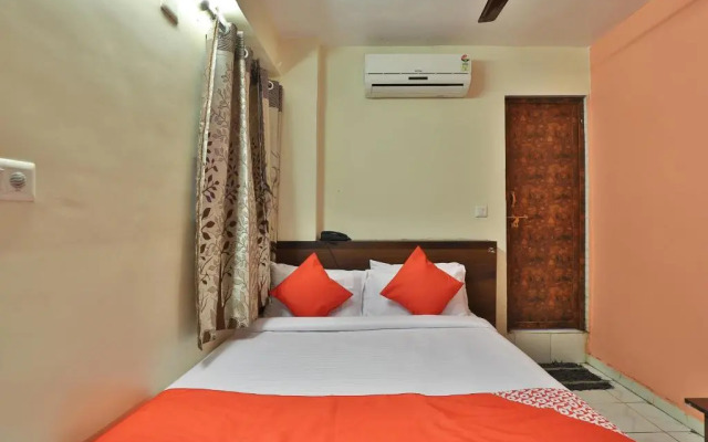 OYO Rooms Maninagar Station 3