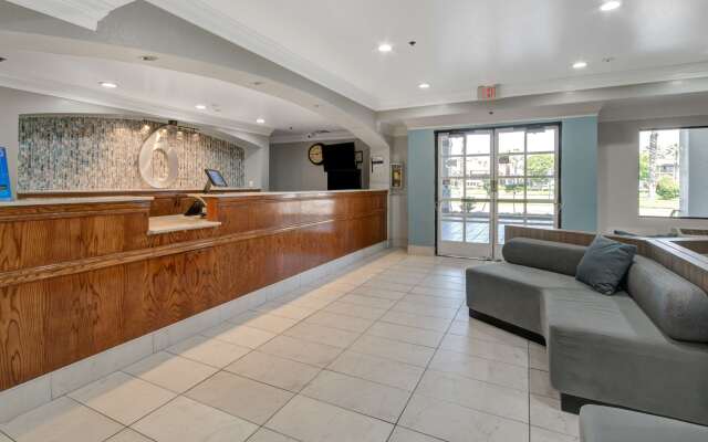 Studio 6 Ontario, Ca - Convention Center - Airport