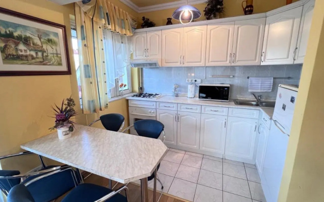 Arkad Apartman