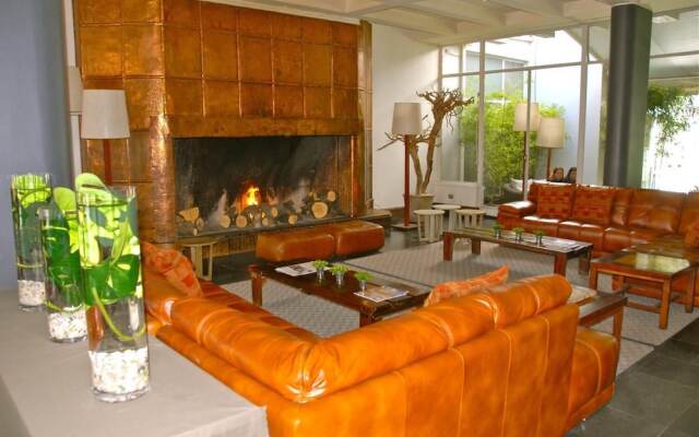 Hotel Raices