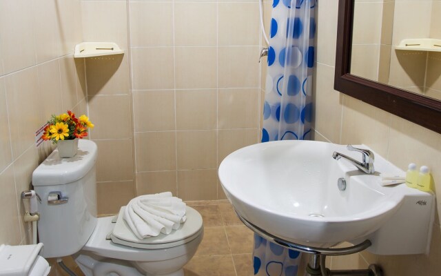 Hotel Grand Orchid Inn