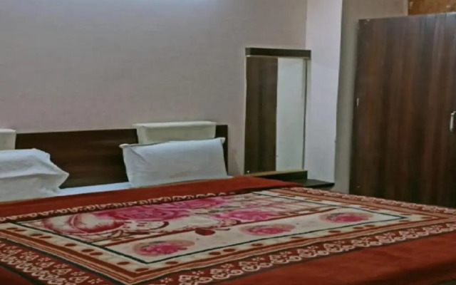 Hotel 7 Spices Restaurant & Banquet By WB Inn