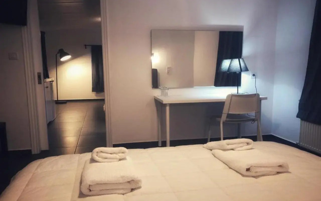 Leonidaion Guest House