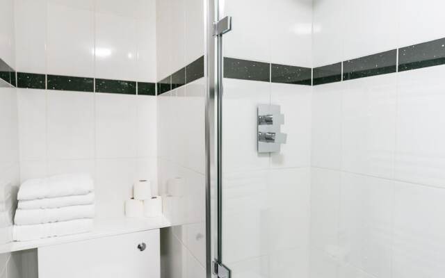 Luxury Stay Homer Street