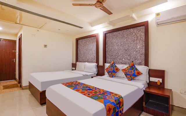 Fabhotel Golden Way