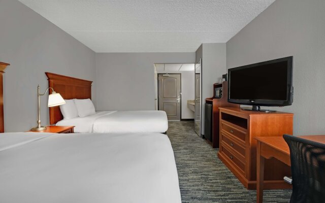 Spark by Hilton Rochester University Area