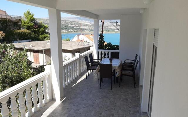 Apartments Ivica - 150m from sea