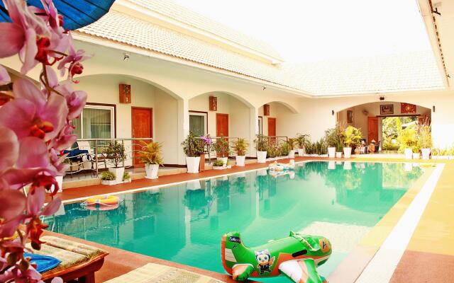 Nok Resort & Hotel