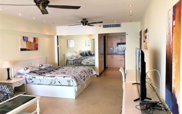 Metro Jomtien Condotel - Sleeps 2