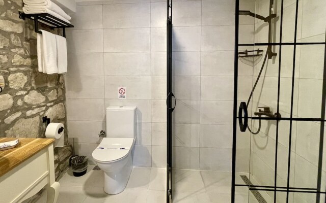 Urla Taş Konak Otel