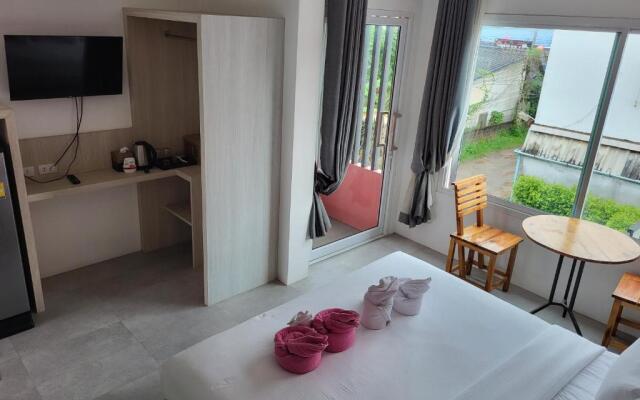 Pinky Hotel by Kanchana