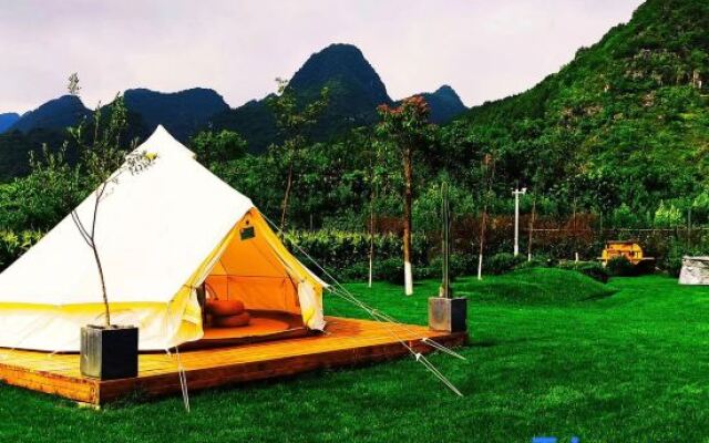 Xingyi Wanfeng Linyi Boutique Inn (Wanfenglin Baguatian Attractions)