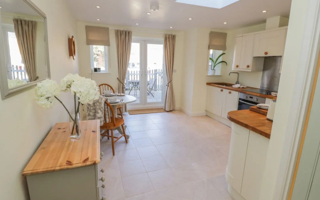 Bumble Cottage