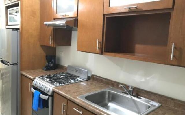Fantastic & Cozy #8: Condo Close To the Beach