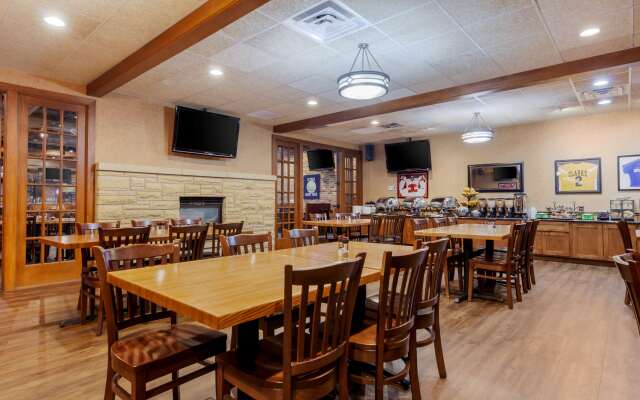 Best Western Plus Dubuque Hotel & Conference Center