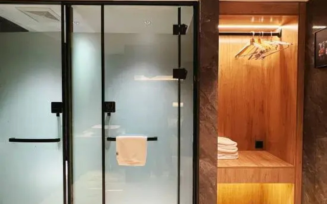 Park Hyatt Hotel
