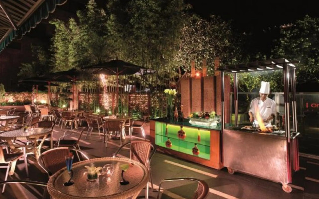 Royal Park Hotel