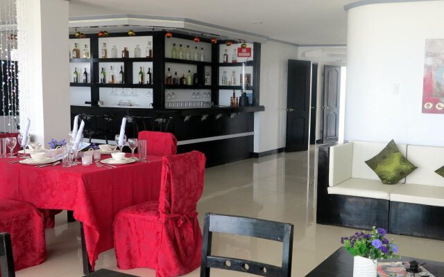 Bohol South Beach Hotel
