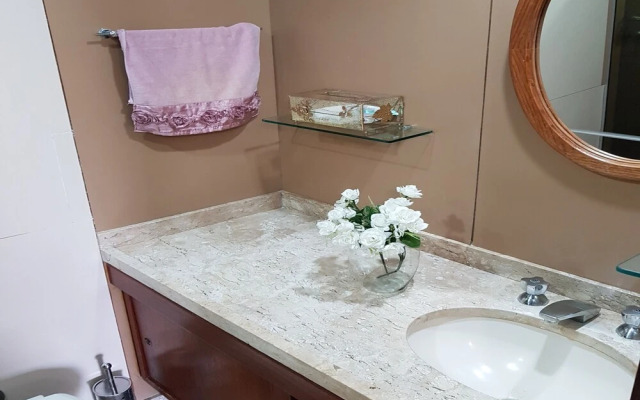 Apartamento em Cond de Luxo em Sao Conrado