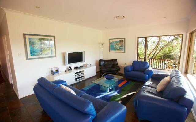 Barrington River House