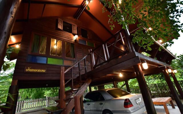 Baan Lanwa Homestay