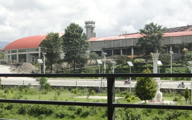 Ganapati Airport Hotel