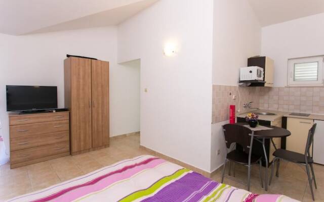 Apartments Tomy & Domy