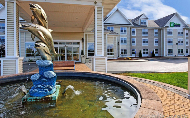 Holiday Inn Express Mystic by IHG