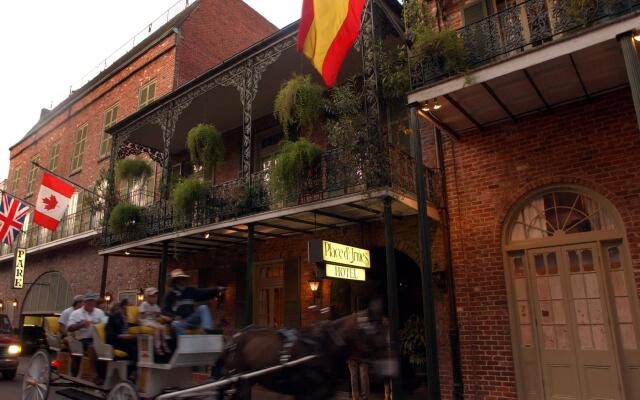 Place d'Armes Hotel
